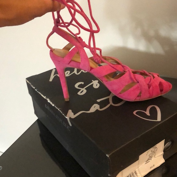 Beautiful pink suede wrap heels! 🥰 - Picture 3 of 6